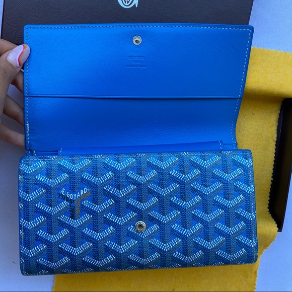 GOYARD Rivoli Wallet Sky Blue passport set - Picture 4 of 15